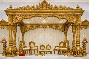 Impresionante Mandap Blanco para Bodas, Estilo Radhika Palace, Mandap Clásico para Bodas con Parte Superior Circular Floral, Decoración Real para Bodas, Nueva York - Product Image 3
