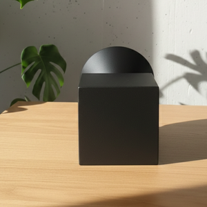 Vase géométrique moderne noir mat, pot de fleurs en métal architectural nordique, base carrée minimaliste, ornement artistique de bureau pour la décoration - Product Image 3