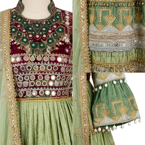 Robe Anarkali traditionnelle pour femmes, longue, en soie, verte, brodée, coupe ample, tenue de mariage, robe afghane Kuchi - Product Image 4