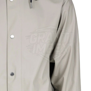 Manteau imperméable pour homme en nylon/polyester, écologique, fabriqué au Pakistan, tissu doux et respirant de haute qualité - Product Image 4