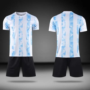 Fournisseur d'uniformes de football OEM, design personnalisé, respirant, séchage rapide, maillot de sport en mesh, vêtements d'équipe - Product Image 1