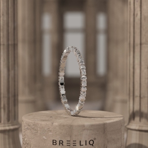 Anillo de Oro Sólido de 14K con Diamante Cultivado en Laboratorio, Diseño de Hoja Texturizada, Grabado Vintage, Banda de Eternidad Delgada y Apilable, Anillo de Boda - Product Image 1