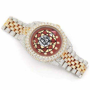 Reloj de Lujo para Hombre con Diamantes Moissanite, Esfera Roja Totalmente Adornada, Correa de Acero Inoxidable Bicolor, Cuarzo, 46mm - Product Image 3