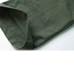 กางเกงคาร์โก้ผู้ชายสุดเทรนดี้ ดีไซน์เองได้ หลายกระเป๋า สไตล์ลำลองรักษ์โลก สำหรับใส่เที่ยวข้างนอก ลุคสตรีทแวร์ ผ้าวอช - Product Image 5