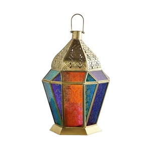 Faroles Colgantes Metálicos Dorados Marroquíes de Lujo, Portavelas para el Hogar, Decoraciones para Bodas al Aire Libre, Ramadán, Hermosa Iluminación con Velas - Product Image 1