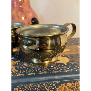 Tasses en laiton très demandées, artisanales traditionnelles, vaisselle en laiton massif au design élégant pour tasses à thé et soucoupes, au prix le plus bas - Product Image 5