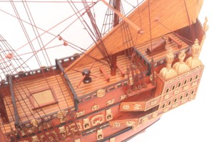 SOBEREÑO DE LOS MAREJES |   100% MADERA DE ROSA |   Maqueta de Barco Histórico del Reino Unido Hecha a Mano en Madera, Edición Especial para Amantes de la Nautica, Decoración - Product Image 5