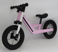 Vélo d'équilibre léger pour enfants, 12 pouces, cadre monobloc en nylon, éclairage LED, moyeu à roulement, roues à rayons pneumatiques, logo personnalisé OEM