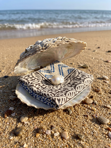 Pañuelo Cuadrado Hecho a Mano con Estampado Indio, Bufanda de Algodón Boho, Accesorio para el Cabello, Regalo para Ella, Duradero para el Verano y la Playa - Product Image 3