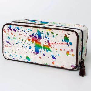 Bolso de mano rectangular para mujer con superficie de piel con textura de pintura abstracta y cierre de cremallera, ideal para la noche. - Product Image 4