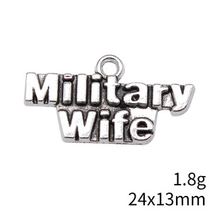 Colgante de Placa con la Inscripción '<span class=keywords><strong>Military</strong></span> Wife' de Aleación de Zinc Multicolor, 24x13mm, 1.8g, para Fabricación de Joyería DIY - Product Image 5