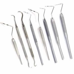 Instruments chirurgicaux dentaires professionnels : Curettes Gracey, Détartreur à faucille Hu-Friedy, Ensemble de 7 instruments - Product Image 4