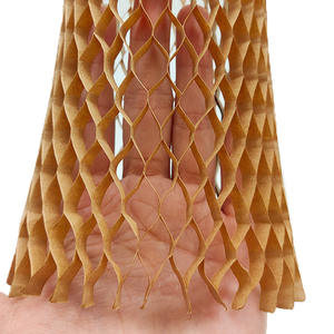 Rollo de papel Kraft de panal con material de madera para embalaje protector ecológico y reciclable - Product Image 1