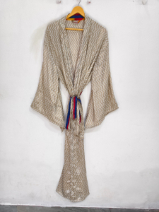 Robe en soie longue jusqu'aux chevilles, robe multicolores, robe de nuit, robe indienne vintage en soie recyclée, kimono en sari - Product Image 2