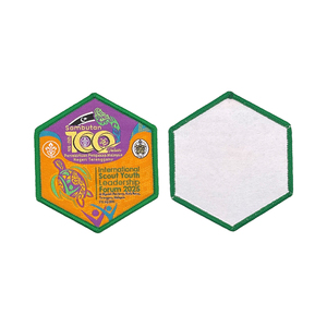 Insignias Personalizadas Bordadas y Cortadas a Láser para Campamentos de Verano - Etiquetas Lavables con Logotipo Cosido - Product Image 1