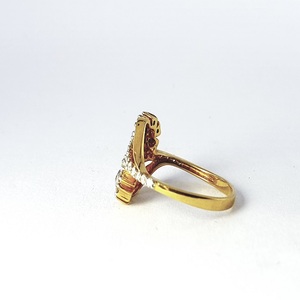Bague de luxe exclusive pour femme en or jaune 14 carats certifiée IGI, bijou artistique, pièce de mode affirmée, cadeau de mariage ou de fête nuptiale - Product Image 3