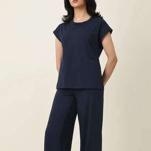 Camiseta de Manga Corta con Cuello Redondo Azul Marino para Mujer, Corte Holgado, Algodón, Informal, Verano, Básica, Personalizada, Venta al Por Mayor, Fabricante OEM - Product Image 2