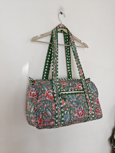 Striped Pattern Travel <b>Duffel</b> <b>Bag</b> 20-35L Large Capacity Zipper Closure Unisex Green Red Blue Cotton Lightweight Soft Handle - Product Image 2