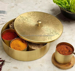 Boîte à épices en laiton Masala Dabba Organisateur 7 Conteneurs-Logo de taille personnalisable écologique pour le stockage des épices de cuisine Artisanat artisanal - Product Image 2