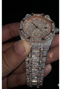 Reloj de Lujo con Diamantes Moissanite de Proveedor Indio, con Bisel y Brazalete con Incrustaciones, Reloj de Joyería de Moda Disponible al Mejor Precio - Product Image 5