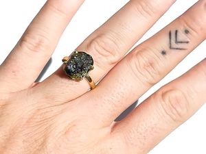 Bague en or jaune avec pierre naturelle, sertie de griffes, style bohème, unisexe, pour usage quotidien - Product Image 5