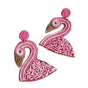 Pop rose fait à la main perlé broderie flamant rose balancent goutte boucle d'oreille bijoux élégants fantaisie élégant à la mode dernière inde Hiba - Product Image 1