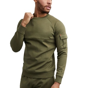 Vente chaude hommes décontracté sweat Slim col rond Streetwear avec poche personnalisée sur le bras gauche solide motif sweat personnalisé - Product Image 1
