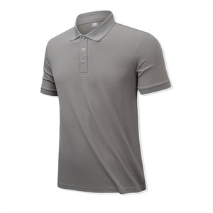 Polo pour homme noir en gros, couleur personnalisée, coupe ajustée, tissu 100 % polyester, impression de logo, broderie, vêtement à marque privée - Product Image 4