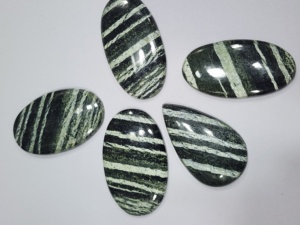 Chất Lượng Cao Tự Nhiên Màu Xanh Lá Cây Cho Thụy Sĩ Opal Đa-Hình Dạng Và Hỗn Hợp Kích Thước Lỏng Thạch Anh Đá Quý Tùy Chỉnh Cho Làm Đồ Trang Sức - Product Image 4