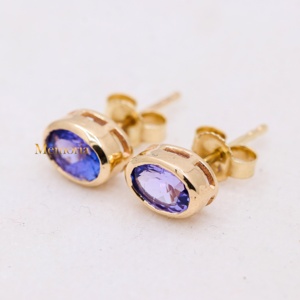 Acheter Boucles d'oreilles en pierre précieuse tanzanite naturelle Boucles d'oreilles en forme d'ovale pierre de guérison tanzanite en or jaune 14 carats unisexe - Product Image 3
