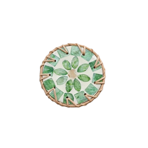 Sous-verre unique en rotin fait main - Cadeau idéal pour l'inauguration d'une maison - Support résistant à la chaleur en nacre - Product Image 1