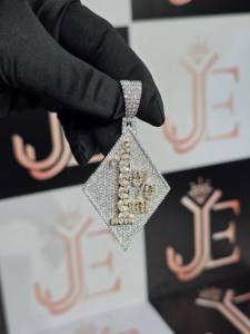 Colgante con Forma de Diamante con Letra Significativa, 1% ER, Plata de Ley 925 Sólida, Colgante de Moissanita Diseñado para Destacar, Joyería - Product Image 2