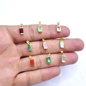 Pendentif en labradorite naturelle plaqué or |   Bijoux minimalistes élégants et flashy avec pierres précieuses, cadeau idéal - Product Image 4