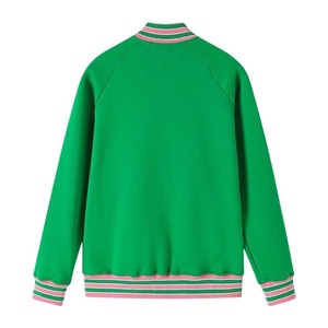 Chaqueta Varsity Unisex Verde de Forro Polar con Bordado Rosa de Chenilla de Letras Griegas, Estilo Universitario, Algodón Premium, con Cremallera, Ropa Urbana - Product Image 3