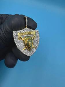 Pendentif en argent 925 style Hip Hop Las Vegas Raiders, personnalisé, serti de moissanite, motif bouclier de rappeur - Product Image 2