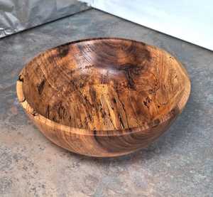 Cuenco de Madera Artesanal Tradicional con Granadas, Decorativo Rústico para Exhibición de Frutas, Redondo, de Madera Natural - Product Image 3