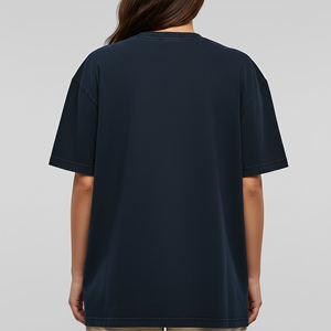 Nueva Camiseta de Manga Corta para Mujer, Cuello Redondo, Color Azul Marino, Corte Holgado, Informal, Color Sólido, Logotipo Estampado, 100% Algodón Jersey - Product Image 2