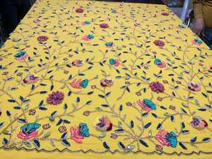 Tissu en dentelle de luxe brodé à la main avec des cristaux pour robe de mariée et robe de soirée, maille brodée lourde, fabricant en gros - Product Image 3