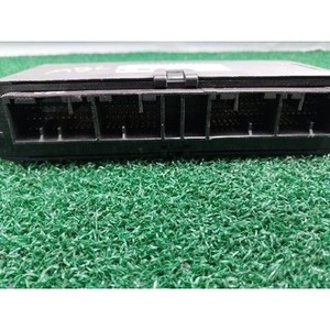 300 ECU y Módulos de Computación Usados 8954033301 - Product Image 3