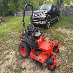 Tondeuse à gazon robuste Kubota Z421 conçue pour l'entretien des propriétés commerciales avec une précision de coupe excellente - Product Image 4