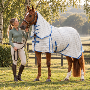 Couverture de cheval polyvalente détachable avec tissu Ripstop double diamant |   Boucles de cou réglables avec garniture bleue et sangle de sécurité - Product Image 3