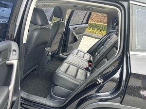 Volkswagen <span class=keywords><strong>Tiguan</strong></span> <span class=keywords><strong>2013</strong></span> 1.8TSI Automático, Tracción en Dos Ruedas, Versión de Lujo, Buen <span class=keywords><strong>Precio</strong></span>, Hecho en China - Product Image 3