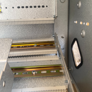 Armoire de commande électrique modulaire en acier avec rail DIN pour la distribution d'énergie industrielle - Product Image 4