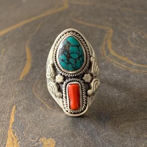 Bague Chunky Multi-Pierres 10,1 Grammes Catégorie de Produit Unique Montres - Product Image 1