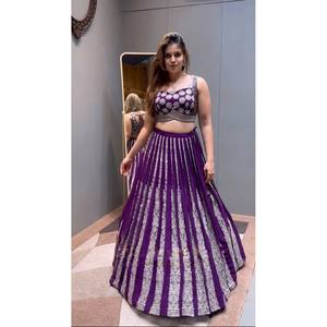 Lehenga choli ชุดแต่งงานชุดแต่งงานชุดแต่งงานลำดับงานเย็บปักถักร้อยที่สวยงาม - Product Image 4
