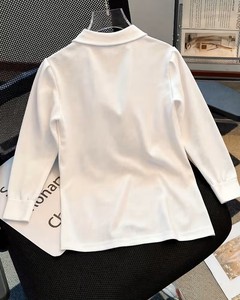 Chemise à manches longues en tricot pour femme, 100% coton, tissu perlé, nœuds brodés sur le col, logo et couleur personnalisés - Product Image 2