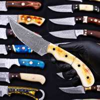Lot de couteaux de chasse Damas mixtes avec étui – Livraison immédiate, stock disponible, vente en gros uniquement, option de sélection et d'assemblage de couteaux