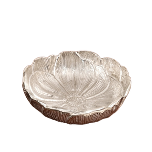 Elegante urna de flores de metal plateado sin plomo y sin BPA resistente al calor Apto para lavavajillas para uso en fiestas en interiores o exteriores - Product Image 1