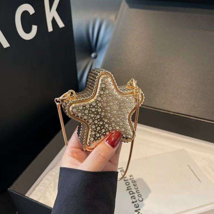 โกลเด้น