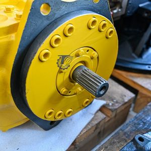 Komatsu <span class=keywords><strong>PC100</strong></span> PC100L-<span class=keywords><strong>5</strong></span> PC120-5S экскаватор гидравлический насос 708-23-04014 708-23-04013 главный насос HPV55 + 55 поршневой насос высокого качества - Product Image 3